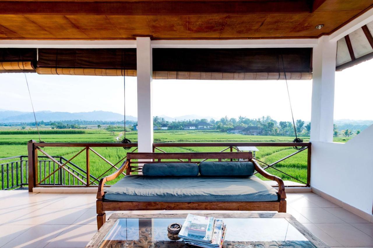 Medewi Surf Villa Pulukan Exterior photo