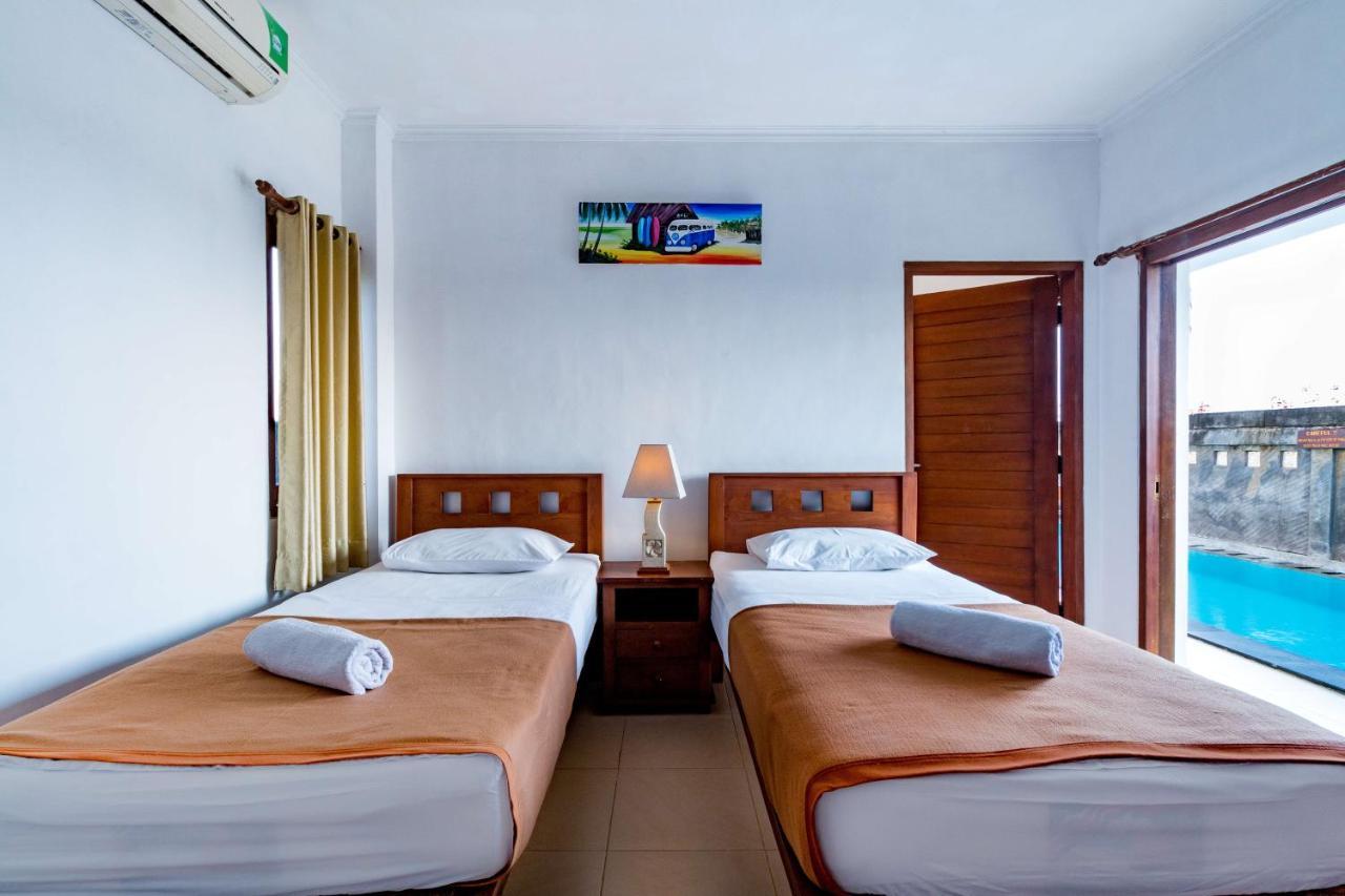 Medewi Surf Villa Pulukan Exterior photo