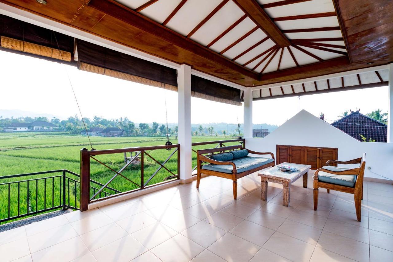 Medewi Surf Villa Pulukan Exterior photo